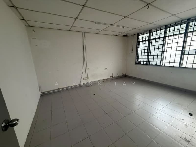 Shop / Office for Rent in Taman Molek (Johor Bahru) - Alviss Tay - Interior - PropertyGuru.com.my
