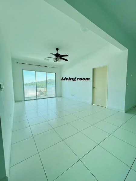 Kondominium untuk Dijual di Elit Heights @ Bayan City - Boon Siew - Living Room - PropertyGuru.com.my