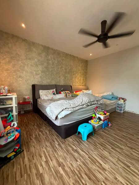 Rumah Teres 2 Tingkat untuk Dijual di Taman Sierra Perdana (Masai) - Alviss Tay - Bedroom - PropertyGuru.com.my