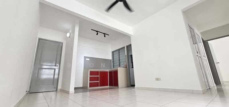 Apartment for Sale at Centrio Avenue - Boon Siew - Kitchen - PropertyGuru.com.my