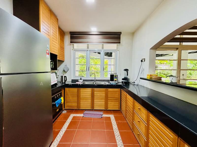 Rumah Banglo untuk Dijual di Seksyen 13 (Shah Alam) - AZMAN ZAKARIA - Kitchen - PropertyGuru.com.my