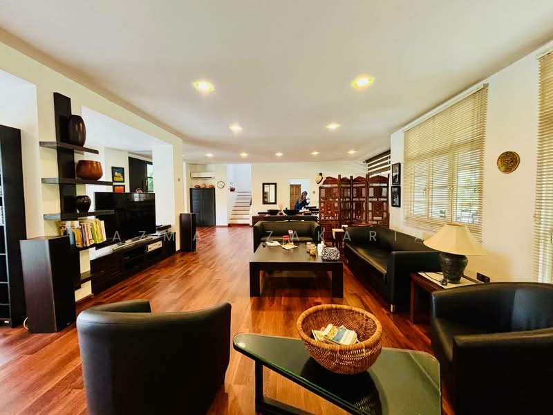 Rumah Banglo untuk Dijual di Seksyen 13 (Shah Alam) - AZMAN ZAKARIA - Living Room - PropertyGuru.com.my