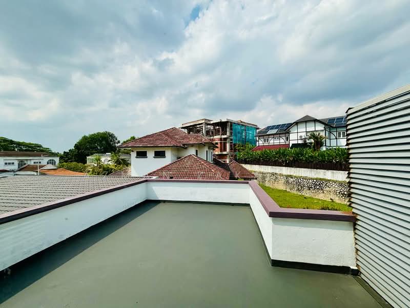 Rumah Banglo untuk Dijual di Seksyen 13 (Shah Alam) - AZMAN ZAKARIA - Roof - PropertyGuru.com.my