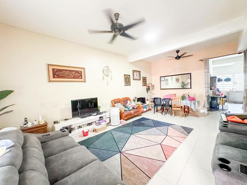 Pangsapuri untuk Dijual di Taman Desa Dengkil - Muhammad Muadz - Living Room - PropertyGuru.com.my