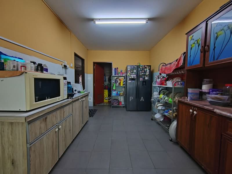 2-storey Terraced House for Sale in Bandar Baru Bangi (Selangor) - Thoriq Suparman - Kitchen - PropertyGuru.com.my