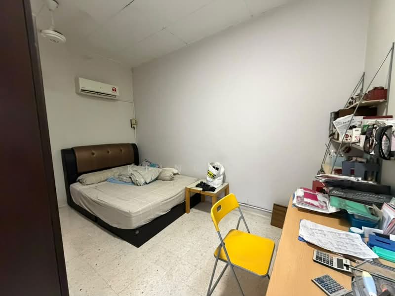 1-storey Terraced House for Sale in Kepong (Kuala Lumpur) - Kiing TW - Bedroom - PropertyGuru.com.my