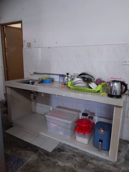 Flat for Sale at Lestari Apartment - JK Leong - Kitchen - PropertyGuru.com.my