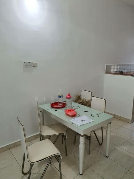 2-storey Terraced House for Rent in Taman Bestari Indah (Ulu Tiram) - Nick Low - Dining Room - PropertyGuru.com.my