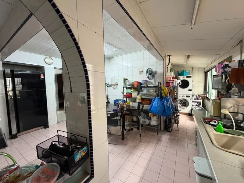 Rumah Teres 1 Tingkat untuk Dijual di Taman Bukit Maluri (Kepong) - Yanis Cheong - Kitchen - PropertyGuru.com.my