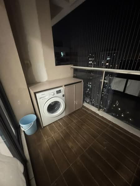 Condominium for Rent at Amberside @ Country Garden Danga Bay - Stella Narita - Balcony - PropertyGuru.com.my