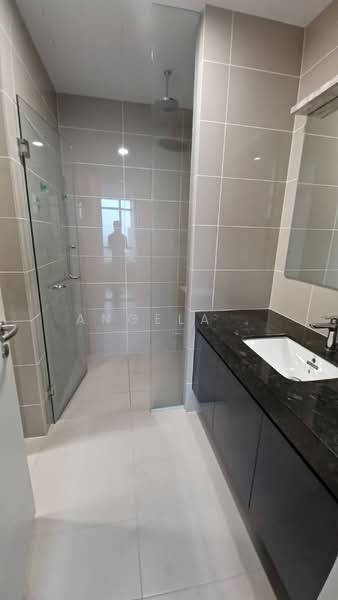 Service Residence for Rent at The Park 2 - Angela . - Bathroom - PropertyGuru.com.my
