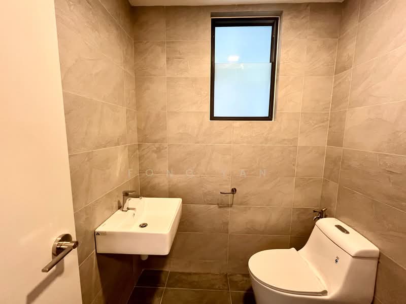 Service Residence for Rent at SUNSURIA FORUM SERVICED APARTMENT - Fong Yan - Bathroom - PropertyGuru.com.my