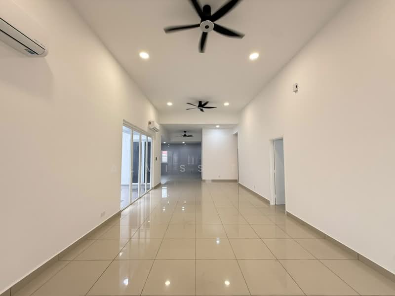 Semi-Detached House for Sale in Taman Ungku Tun Aminah (Skudai) - Alviss Tay - Living Room - PropertyGuru.com.my