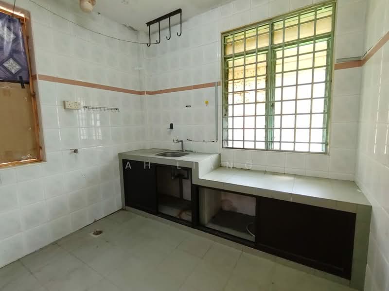Flat for Rent at Jentayu - Ah Liang - Kitchen - PropertyGuru.com.my