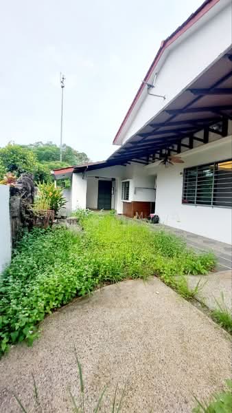 Rumah Teres 2 Tingkat untuk Dijual di Seri Kembangan (Selangor) - Muhammad Muadz - Exterior - PropertyGuru.com.my