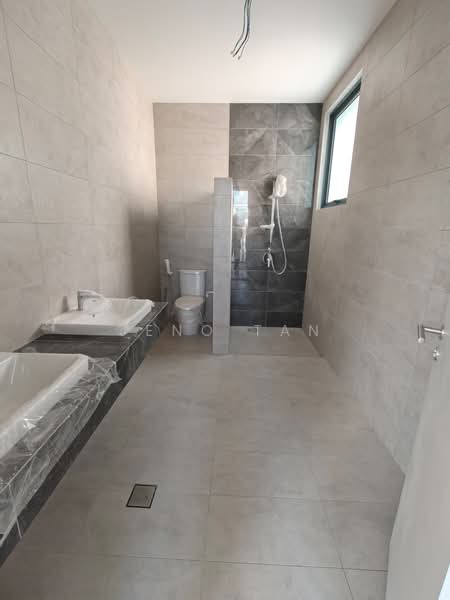 Semi-Detached House for Sale in Kuching (Sarawak) - Jeno Tan - Bathroom - PropertyGuru.com.my
