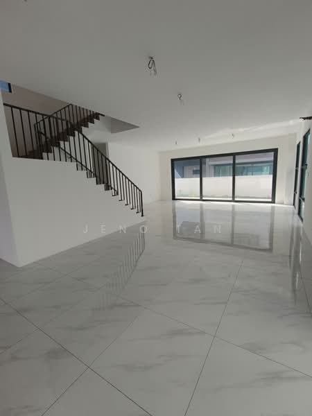Semi-Detached House for Sale in Kuching (Sarawak) - Jeno Tan - Living Room - PropertyGuru.com.my