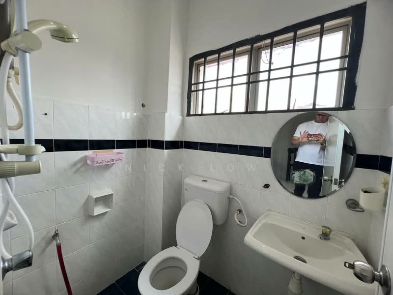 2-storey Terraced House for Rent in Bukit Indah (Iskandar Puteri (Nusajaya)) - Nick Low - Bathroom - PropertyGuru.com.my