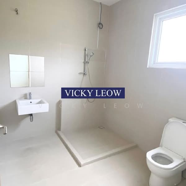 3-storey Terraced House for Rent in Tanjung Bungah (Penang) - Vicky Leow - Bathroom - PropertyGuru.com.my
