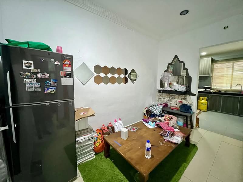 Terraced House for Sale in Bandar Putra Permai (Seri Kembangan) - Ashraff Daniel - Living Room - PropertyGuru.com.my