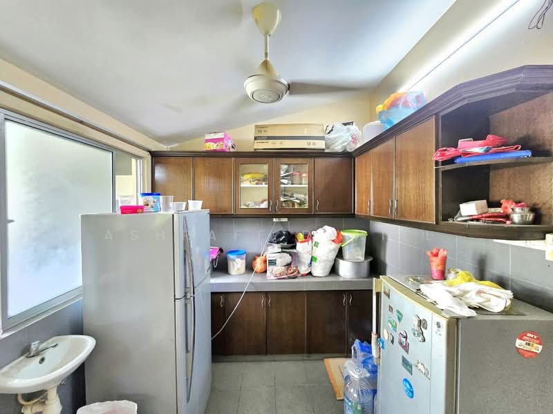 1-storey Terraced House for Sale in Taman Tan Yew Lai (Jalan Klang Lama (Old Klang Road)) - Ashraff Daniel - Kitchen - PropertyGuru.com.my