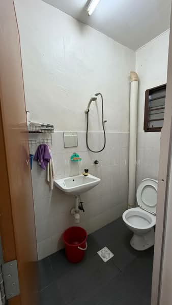 2-storey Terraced House for Rent in Taman Puteri Wangsa (Ulu Tiram) - Yvonne Lim - Bathroom - PropertyGuru.com.my