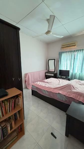 2-storey Terraced House for Rent in Taman Puteri Wangsa (Ulu Tiram) - Yvonne Lim - Bedroom - PropertyGuru.com.my