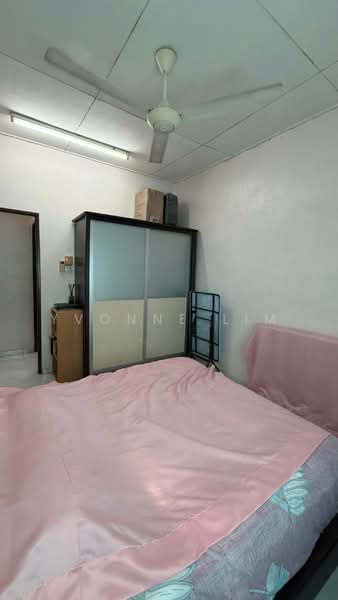 2-storey Terraced House for Rent in Taman Puteri Wangsa (Ulu Tiram) - Yvonne Lim - Bedroom - PropertyGuru.com.my
