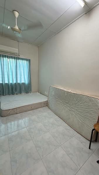 2-storey Terraced House for Rent in Taman Puteri Wangsa (Ulu Tiram) - Yvonne Lim - Bedroom - PropertyGuru.com.my