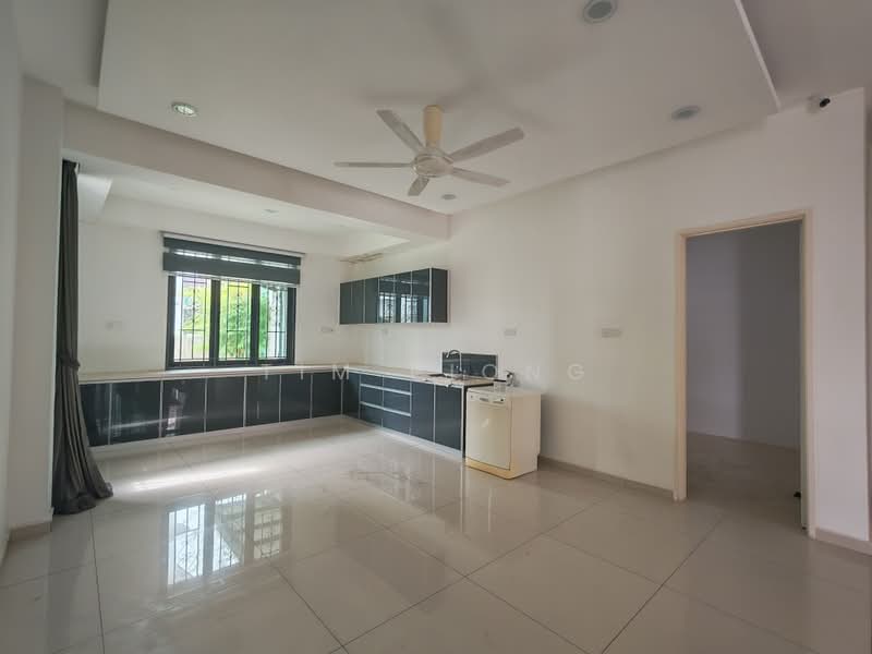 Rumah Banglo untuk Dijual di Taman Vista Kirana (Bukit Katil) - Tim Piong - Kitchen - PropertyGuru.com.my