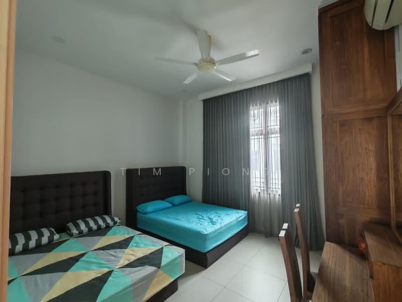 Rumah Banglo untuk Dijual di Taman Vista Kirana (Bukit Katil) - Tim Piong - Bedroom - PropertyGuru.com.my