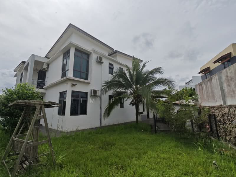 Rumah Banglo untuk Dijual di Taman Vista Kirana (Bukit Katil) - Tim Piong - Exterior - PropertyGuru.com.my