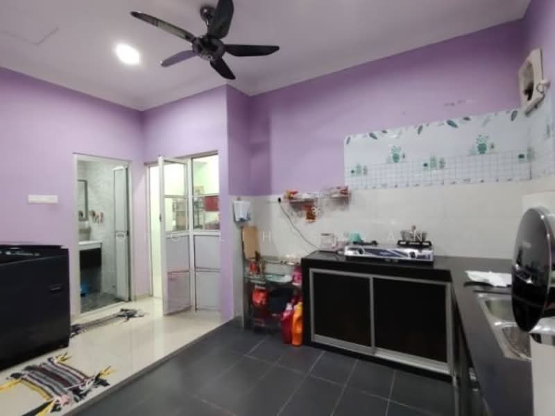 Rumah Teres 1 Tingkat untuk Dijual di Taman Universiti (Skudai) - Ong Lih Shyan - Kitchen - PropertyGuru.com.my
