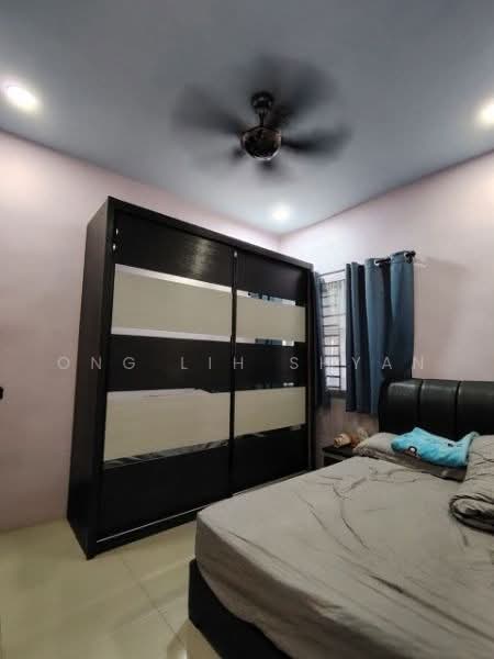 Rumah Teres 1 Tingkat untuk Dijual di Taman Universiti (Skudai) - Ong Lih Shyan - Bedroom - PropertyGuru.com.my