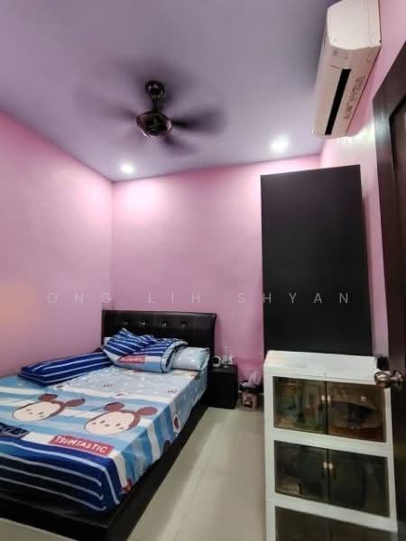 Rumah Teres 1 Tingkat untuk Dijual di Taman Universiti (Skudai) - Ong Lih Shyan - Bedroom - PropertyGuru.com.my