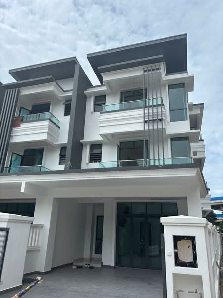 3-storey Terraced House for Sale in Taman Connaught (Cheras) - Jaimie Ng - PropertyGuru.com.my