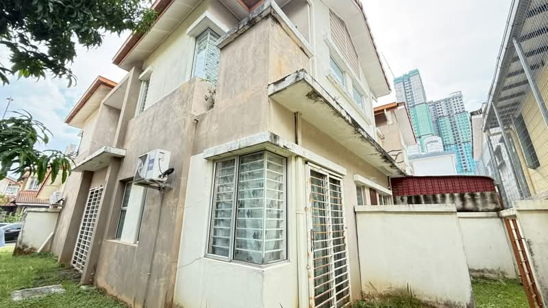 Semi-Detached House for Sale in Rawang (Selangor) - Steven Lee - Exterior - PropertyGuru.com.my