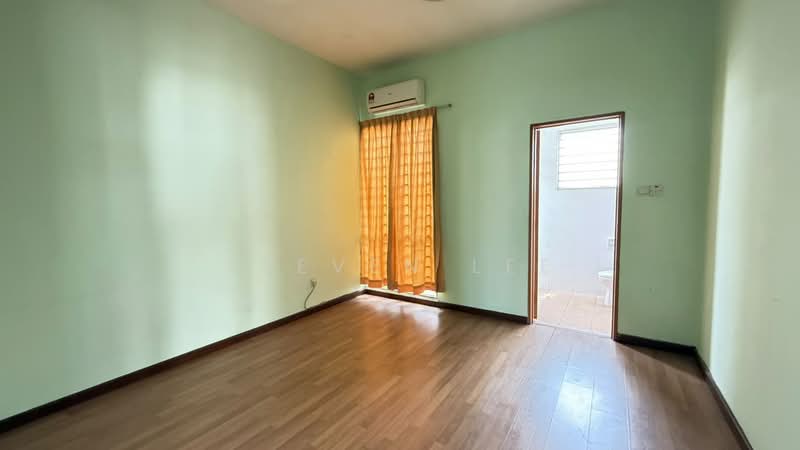 Semi-Detached House for Sale in Rawang (Selangor) - Steven Lee - Bedroom - PropertyGuru.com.my