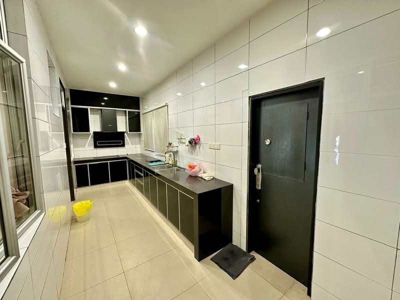 Rumah Teres 2 Tingkat untuk Dijual di Setia Indah 9 (Setia Alam) - KT Go - Kitchen - PropertyGuru.com.my