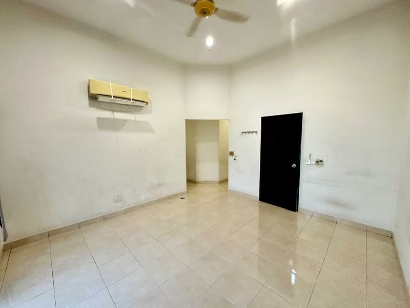 Rumah Teres 2 Tingkat untuk Dijual di Setia Indah 9 (Setia Alam) - KT Go - Interior - PropertyGuru.com.my