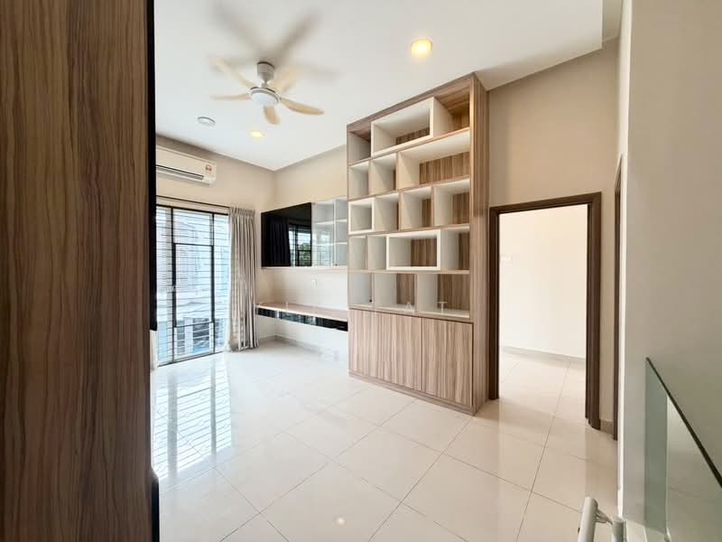 Rumah Berkembar untuk Dijual di Bandar Dato Onn (Tebrau) - Yik Tat - PropertyGuru.com.my