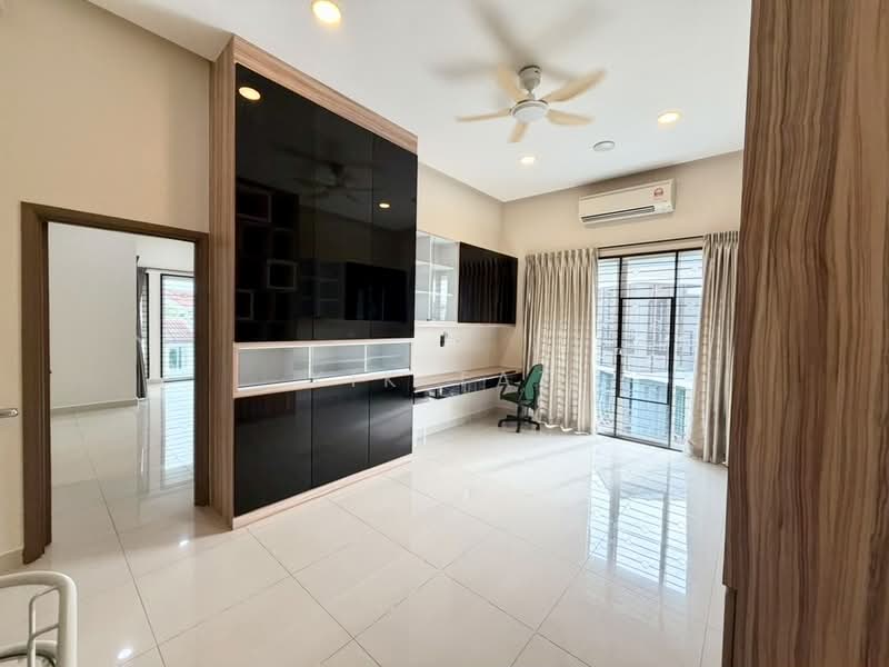 Rumah Berkembar untuk Dijual di Bandar Dato Onn (Tebrau) - Yik Tat - PropertyGuru.com.my