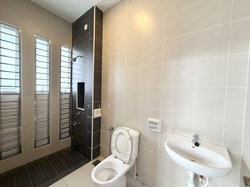 Rumah Berkembar untuk Dijual di Bandar Dato Onn (Tebrau) - Yik Tat - PropertyGuru.com.my