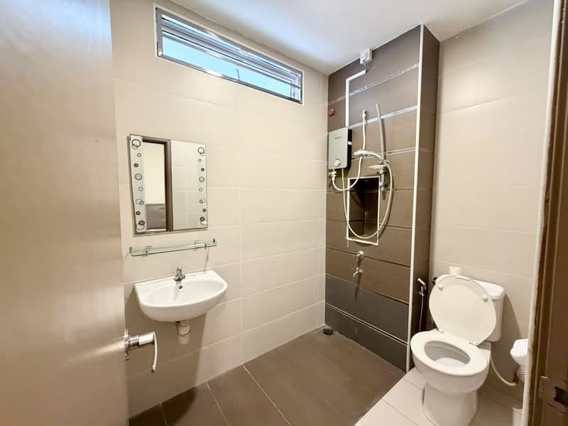 Rumah Berkembar untuk Dijual di Bandar Dato Onn (Tebrau) - Yik Tat - PropertyGuru.com.my
