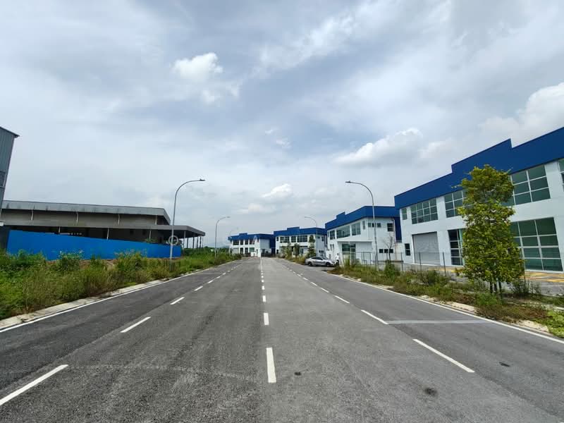 Warehouse for Rent in Kawasan Perindustrian Kundang (Rawang) - Oscar Lee - Exterior - PropertyGuru.com.my