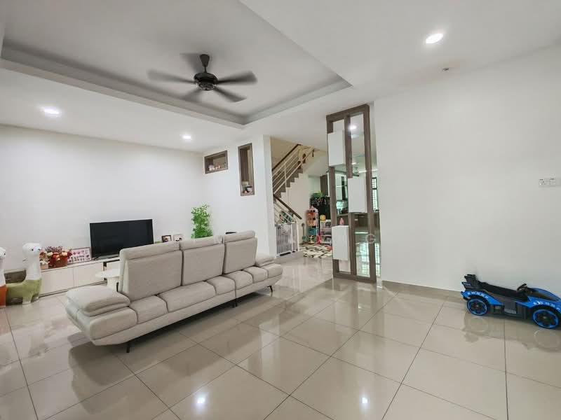 2-storey Terraced House for Sale in Taman Desa Cheng Perdana (Cheng) - Tim Piong - Living Room - PropertyGuru.com.my