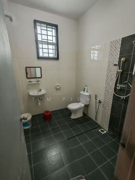 2-storey Terraced House for Sale in Taman Desa Cheng Perdana (Cheng) - Tim Piong - Bathroom - PropertyGuru.com.my