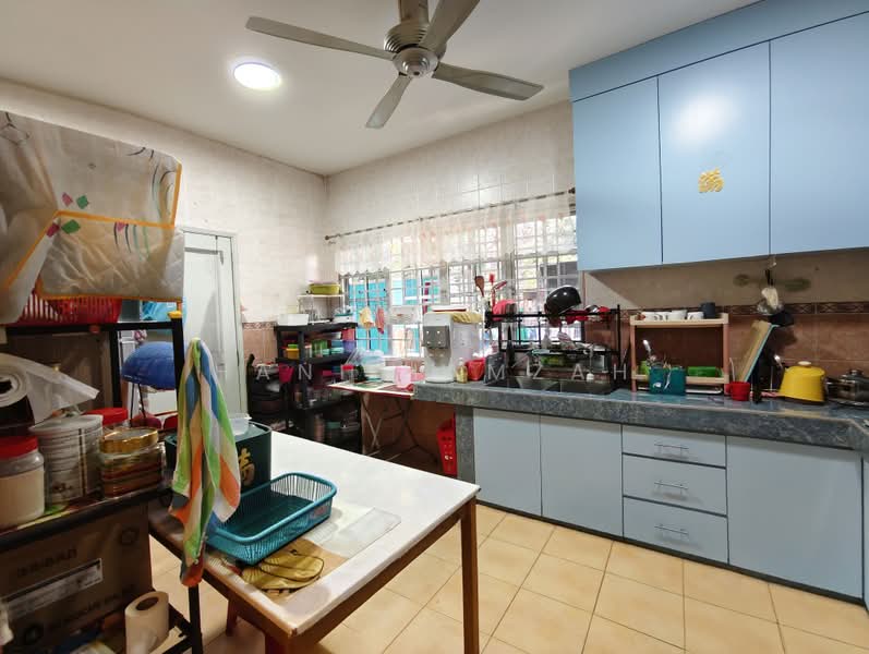 Rumah Teres untuk Dijual di Bukit Indah (Ampang) - Hani Hamzah - Kitchen - PropertyGuru.com.my