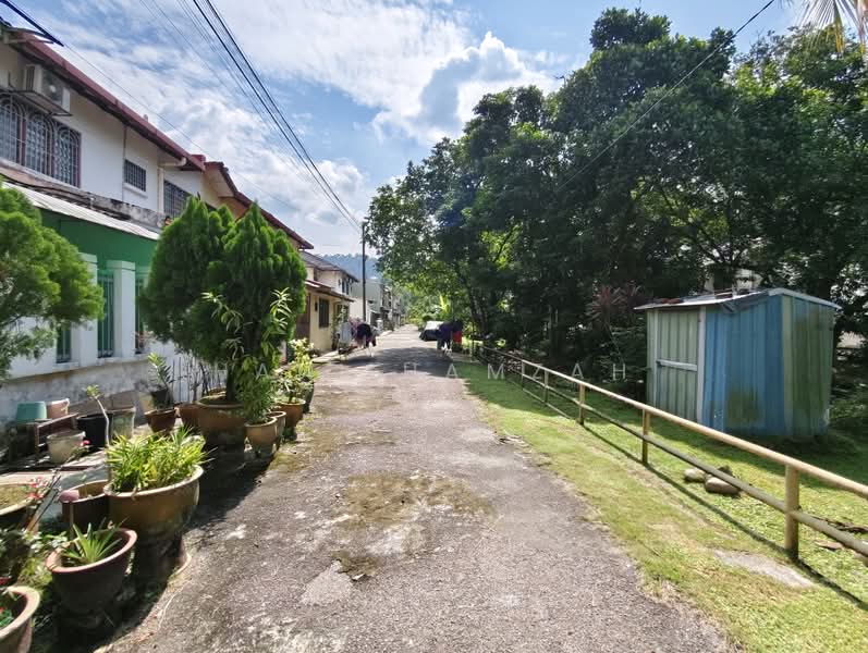 Rumah Teres untuk Dijual di Bukit Indah (Ampang) - Hani Hamzah - Exterior - PropertyGuru.com.my