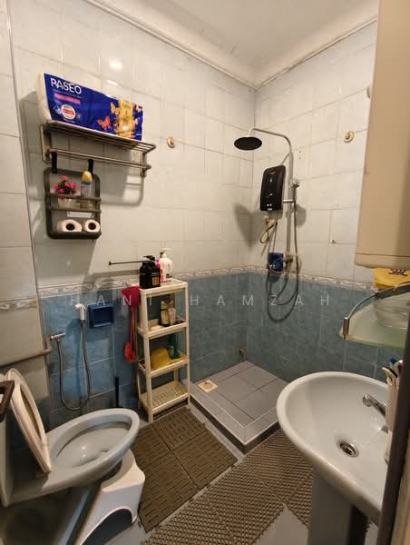 Rumah Teres untuk Dijual di Bukit Indah (Ampang) - Hani Hamzah - Bathroom - PropertyGuru.com.my